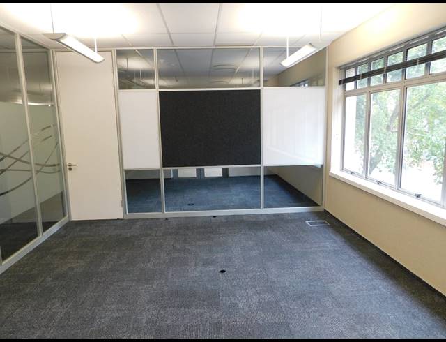 1,020M² OFFICE TO LET IN ILLOVO